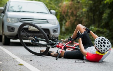 Dopravní nehoda na kole: jak získat odškodnění po srážce s autem