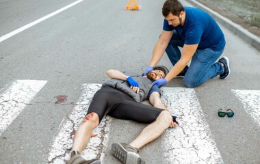 Sražení chodce: Odškodnění po nehodě